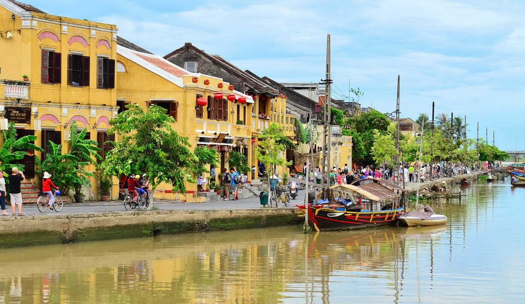 Du lịch Miền Trung  - Tour Đà Nẵng - Động Phong Nha 5 ngày Tết âm lịch Bay Vietnam Airlines