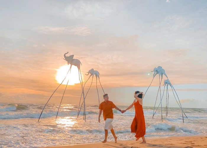 Tour Phú Quốc - Ngắm hoàng hôn Sunset Sanato khuyến mãi Vietnam Airlines từ Sài Gòn