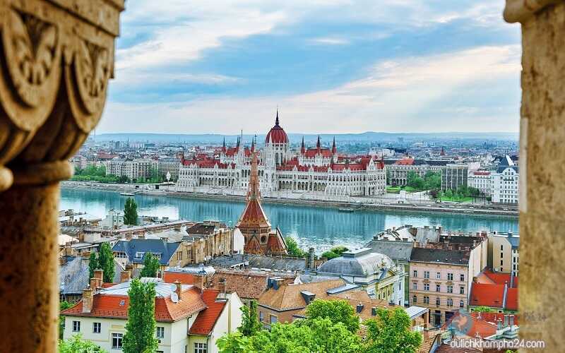 Du lịch Châu Âu - Pháp - Thụy Sĩ - Ý - Hungary - Slovakia - Áo - Séc mùa Hè từ Hà Nội giá tốt